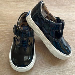 Keds T strap shoes size 4